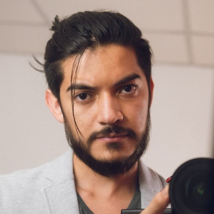 Retrato de Milán, Jefe de Fotografía de Divinity Studio